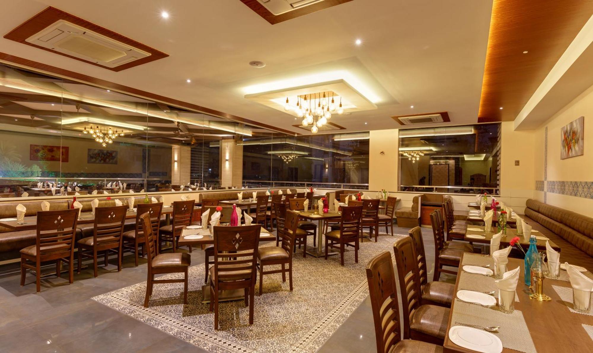 Hotel Ayodhya Колхапур Экстерьер фото